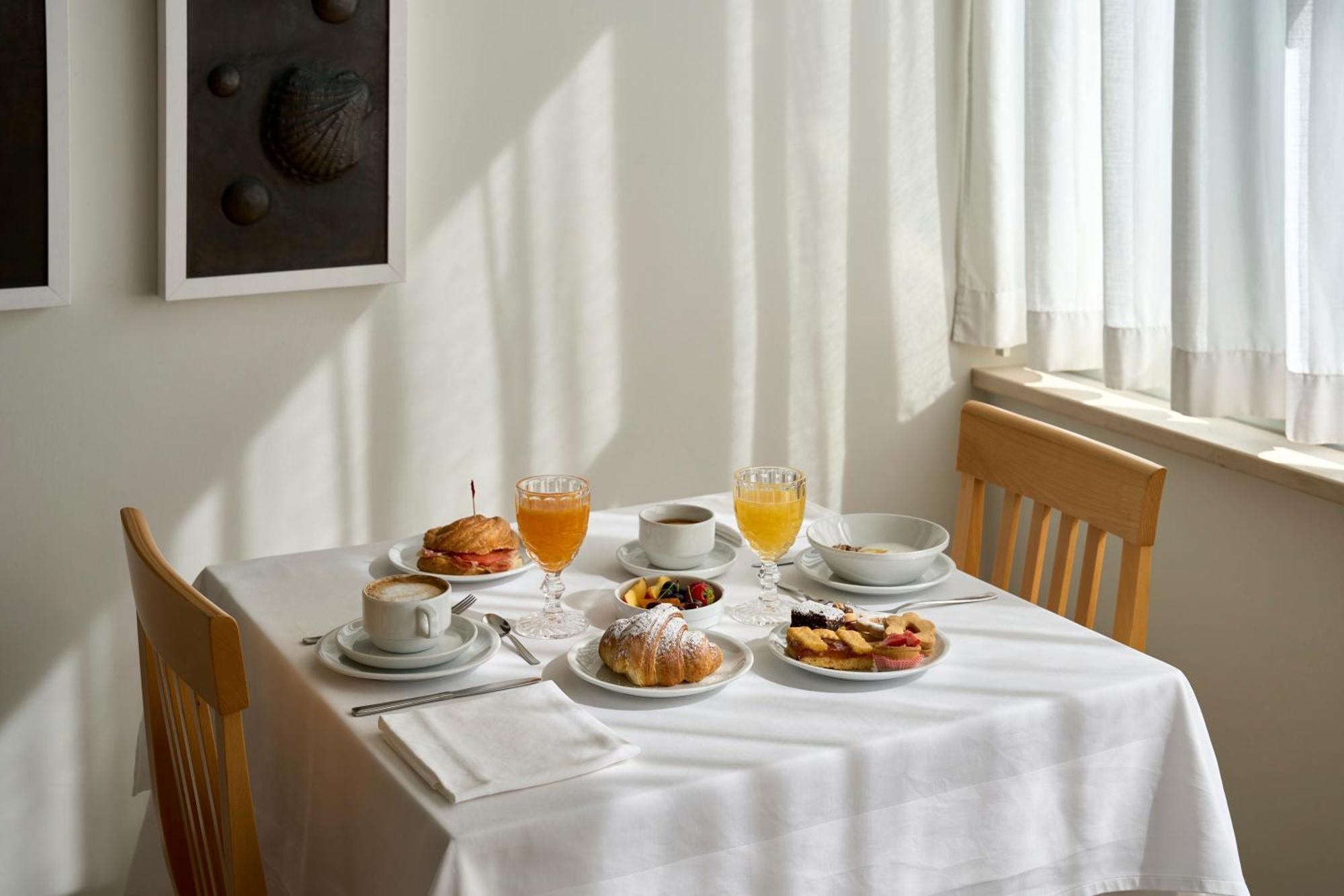 Hotel Dolores Cesenatico Eksteriør bilde